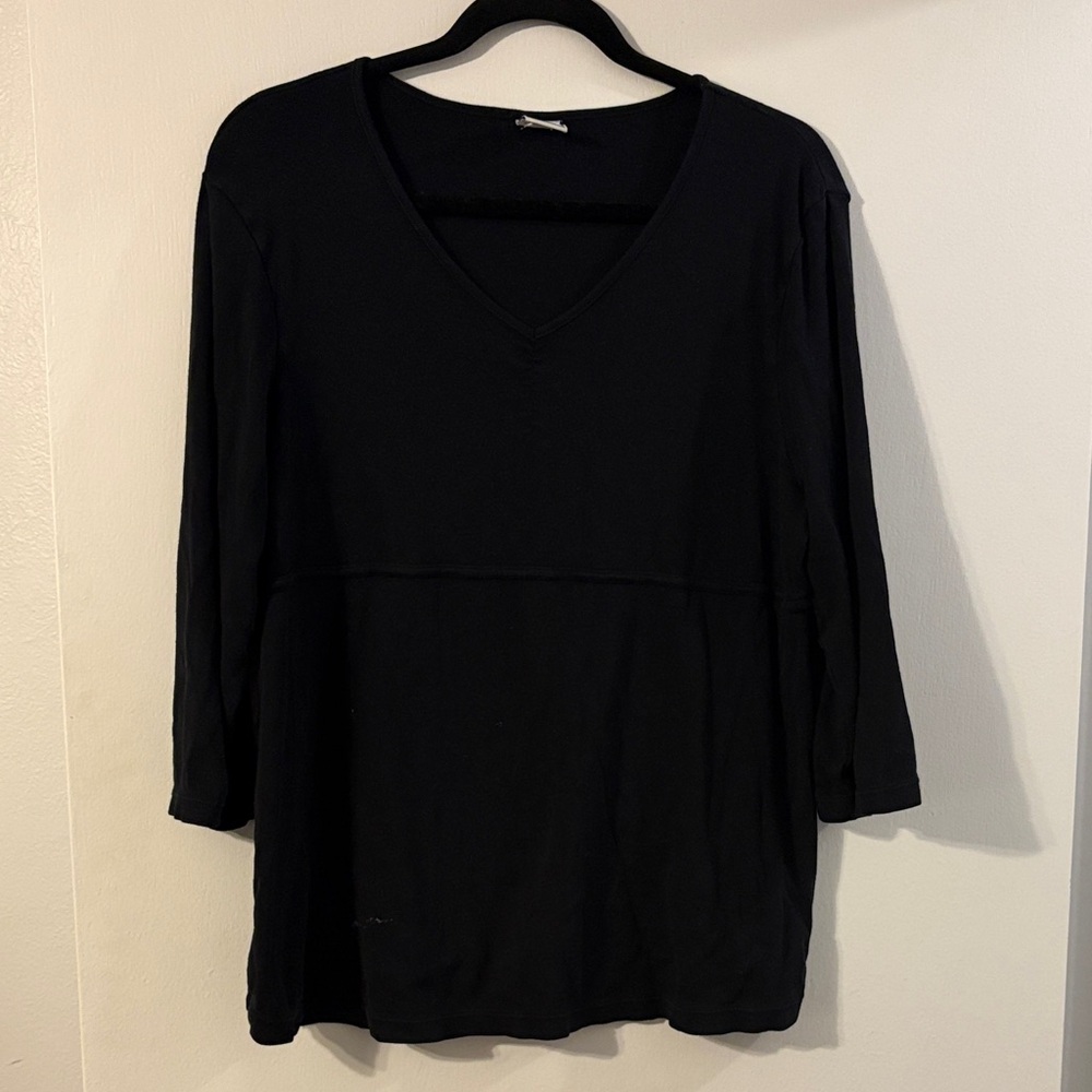 Old Navy Maternity Black V-Neck Women's Top